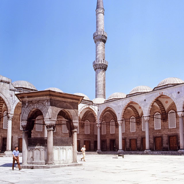  1971 İSTANBUL FOTOĞRAFLARI ( YÜKSEK ÇÖZÜNÜRLÜKLÜ / DÜN ÇEKİLMİŞ GİBİ )