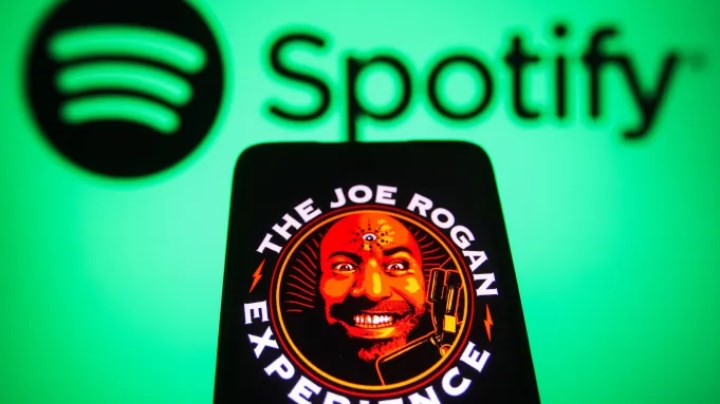 Spotify’ı neredeyse üzerine yapacak: Joe Rogan’a iki dönem için 500 milyon dolar