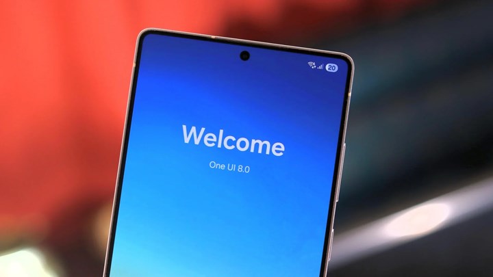 Samsung'dan iki modele daha One UI 8.0 sürprizi