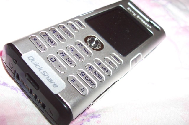  temiz k600i (3G Lİ +orj. araç kiti. tek fiyat 160ytl