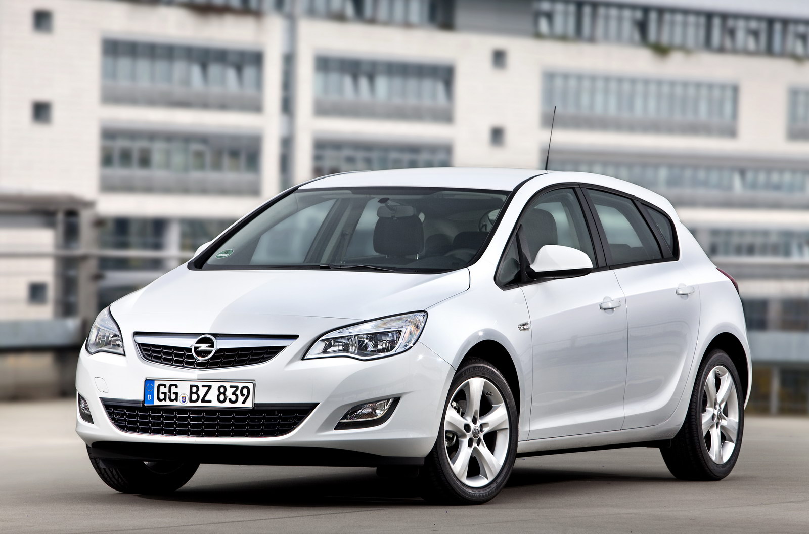  Yeni Opel Astra (Teknik Detaylar, Donanım Özellikleri ve Hakkında Herşey..)