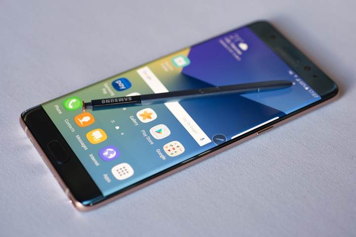 Galaxy Note 7'deki batarya sorunu cihaza olan talebi azaltmadı