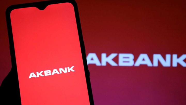 Akbank'tan izinsiz kredi ve para transferi iddialarına açıklama: Gerçeği yansıtmıyor!