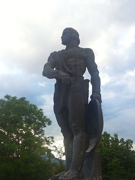  SPARTAKÜS ÜN GERÇEK OLMADIĞINI SANAN İNSAN VAR LAN !!!
