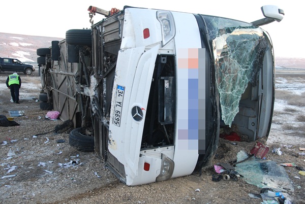  Metro Turizm Kazasında 6 Kişi Öldü,35 Yaralı var