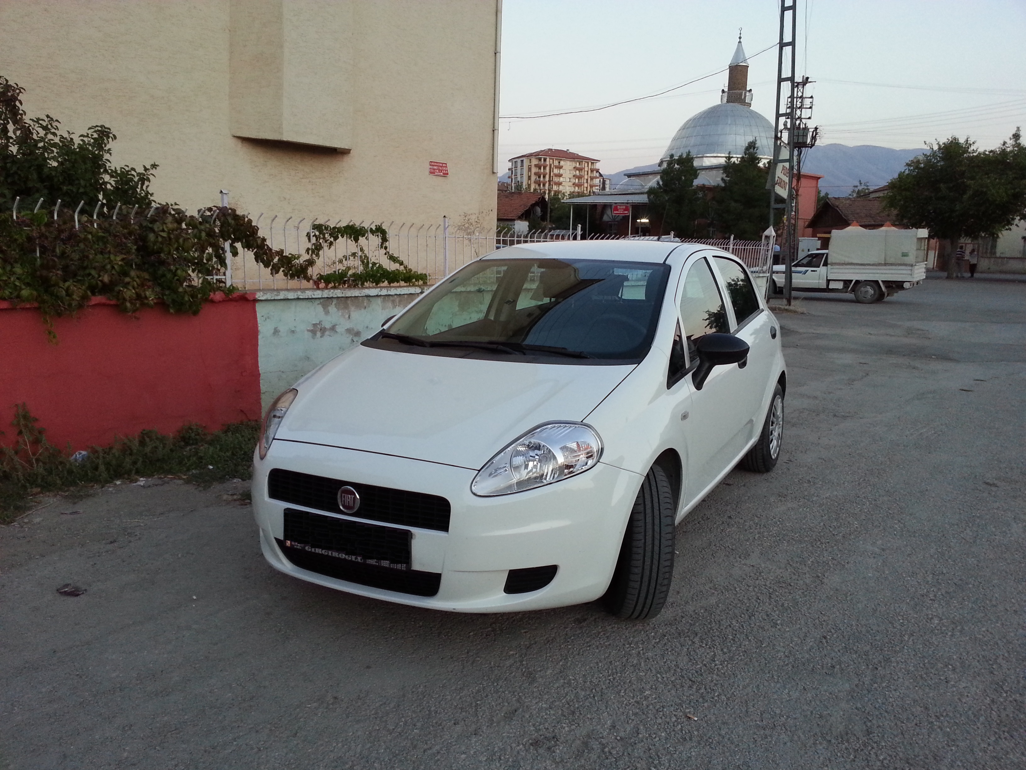  SATILIK- İLK SAHİBİNDEN 2012 FIAT PUNTO TAMAMEN ORİJİNAL 26.750tl