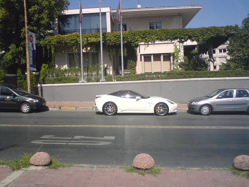  Ferrari Maserati Bentley Porsche Lamborghini, Maçka, Nişantaşı / İstanbul / 2014