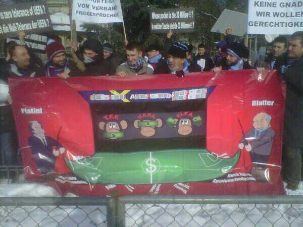  14.02 tarihli Zürih eyleminden kareler