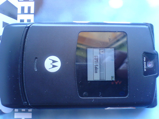  MOTOROLA V3 BLACK (By Badabuba)