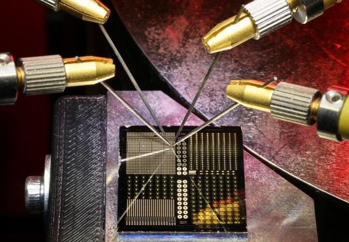 GaN teknolojisinde büyük atılım: 4.000 Volt'a dayanan transistör geliştirildi