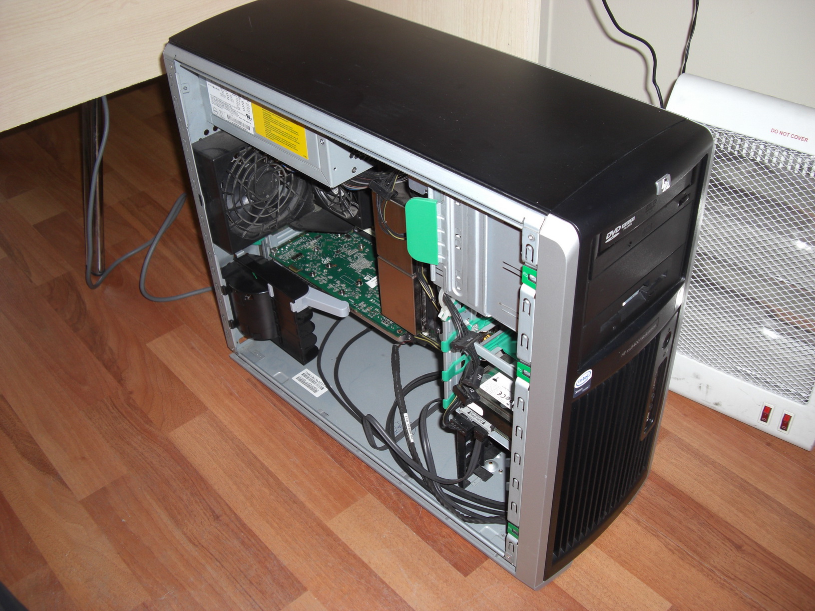 Xeon e5440. HP xw8600 Workstation. HP xw8600 Workstation корпус. HP xw8400. HP 8400.