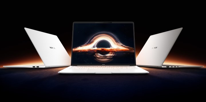3.1K dokunmatik OLED ekranlı HONOR MagicBook Pro 14 tanıtıldı