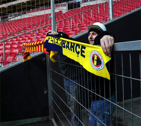  TT Arena'da Fenerbahçe Atkısı Açan İşçi Kovuldu
