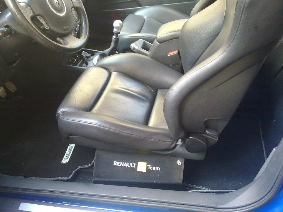  Yeni Aracım:Megane 2 RS Recaro Edition...