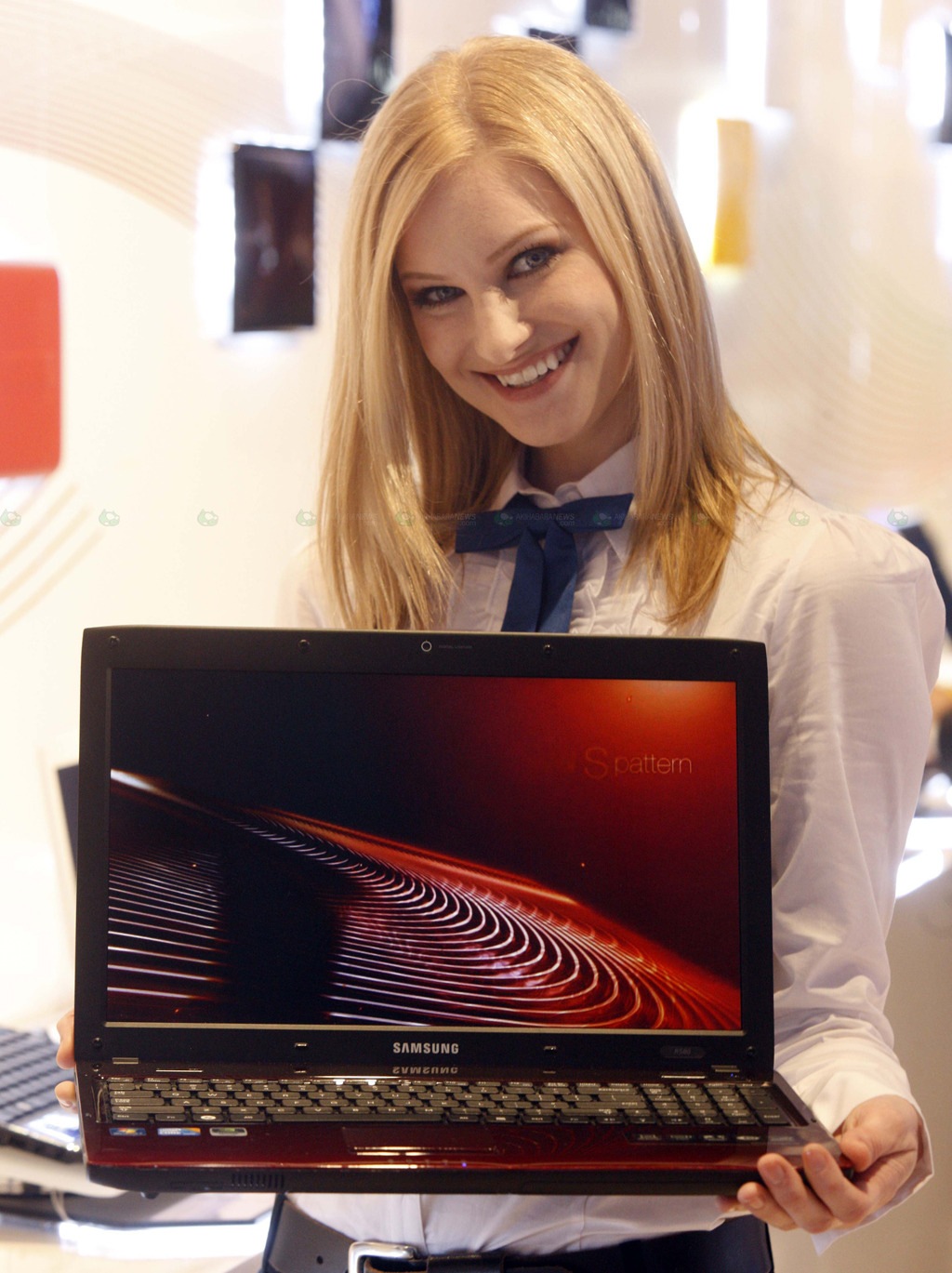  SATILDI! Sıfırdan Farksız Samsung R580-JS04TR i5-430 GT330 4gb