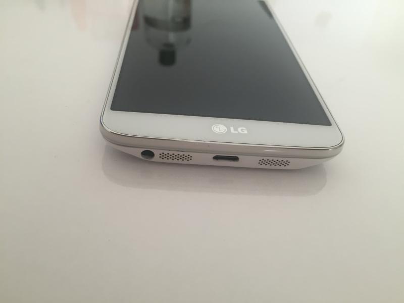  LG G2 32 GB Beyaz ** 399 TL **