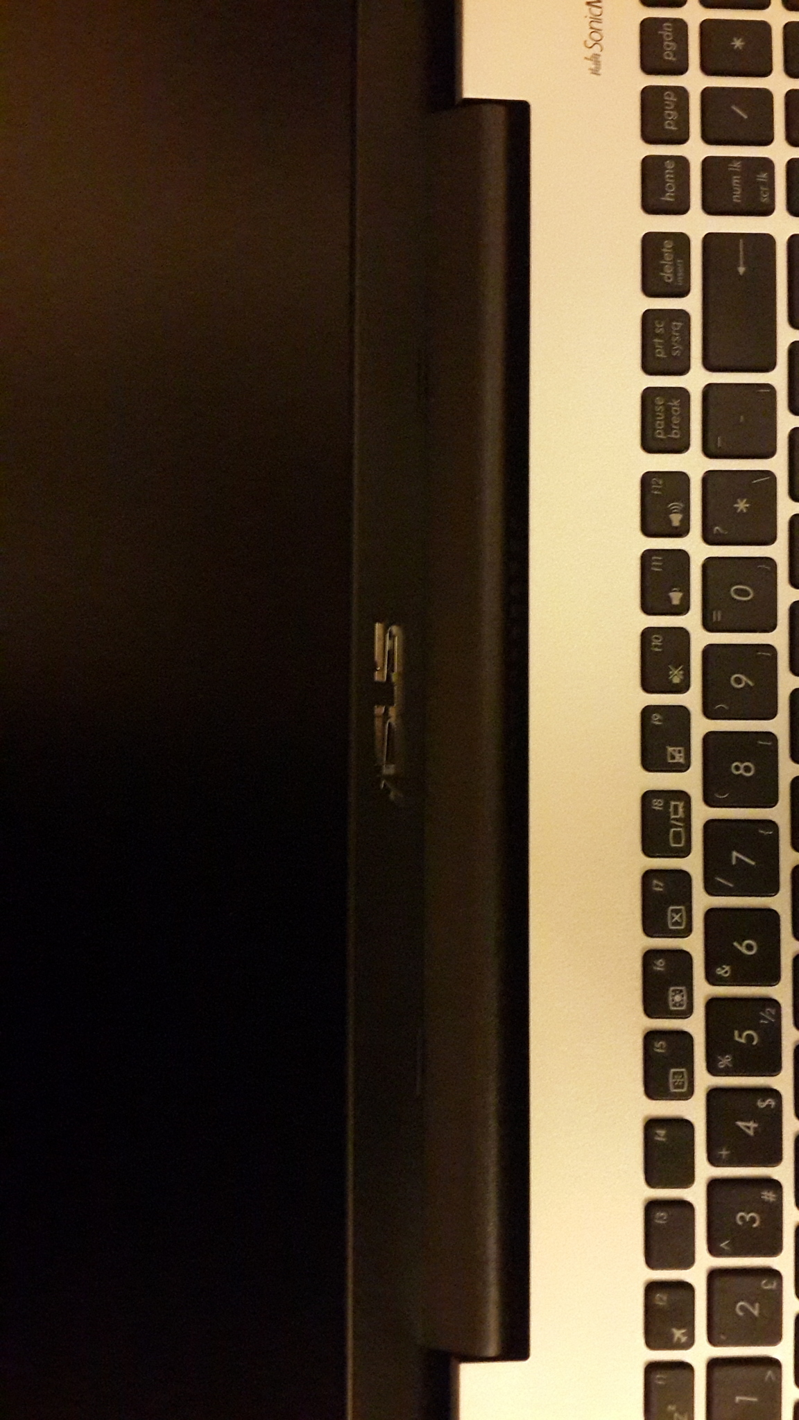  Asus K555LN-XO079D (Yeni kasa resimli inceleme)