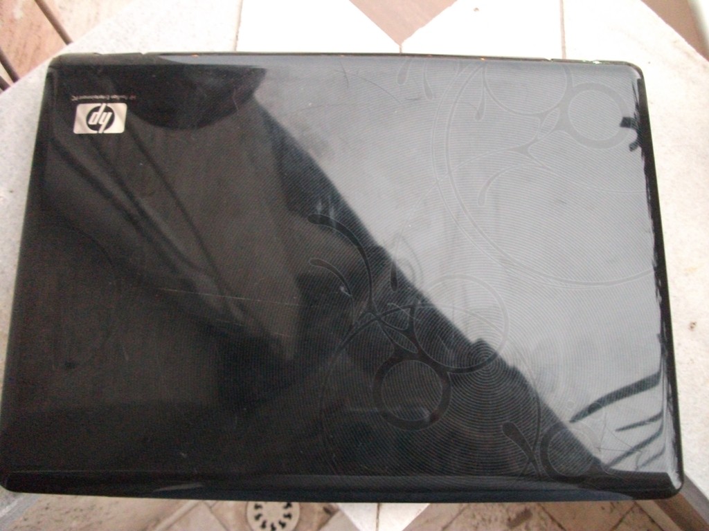  SATILIK--HP PAVILION DV6700 Core 2 Duo T8300 processor 2.4GHz