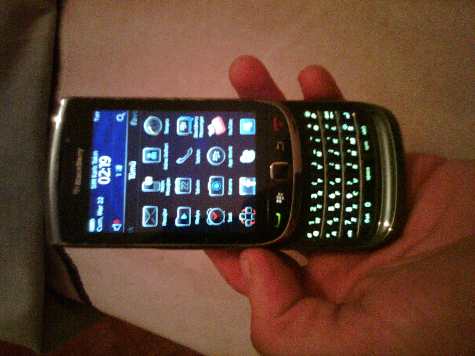  satılık blackberry 9800 320 tl