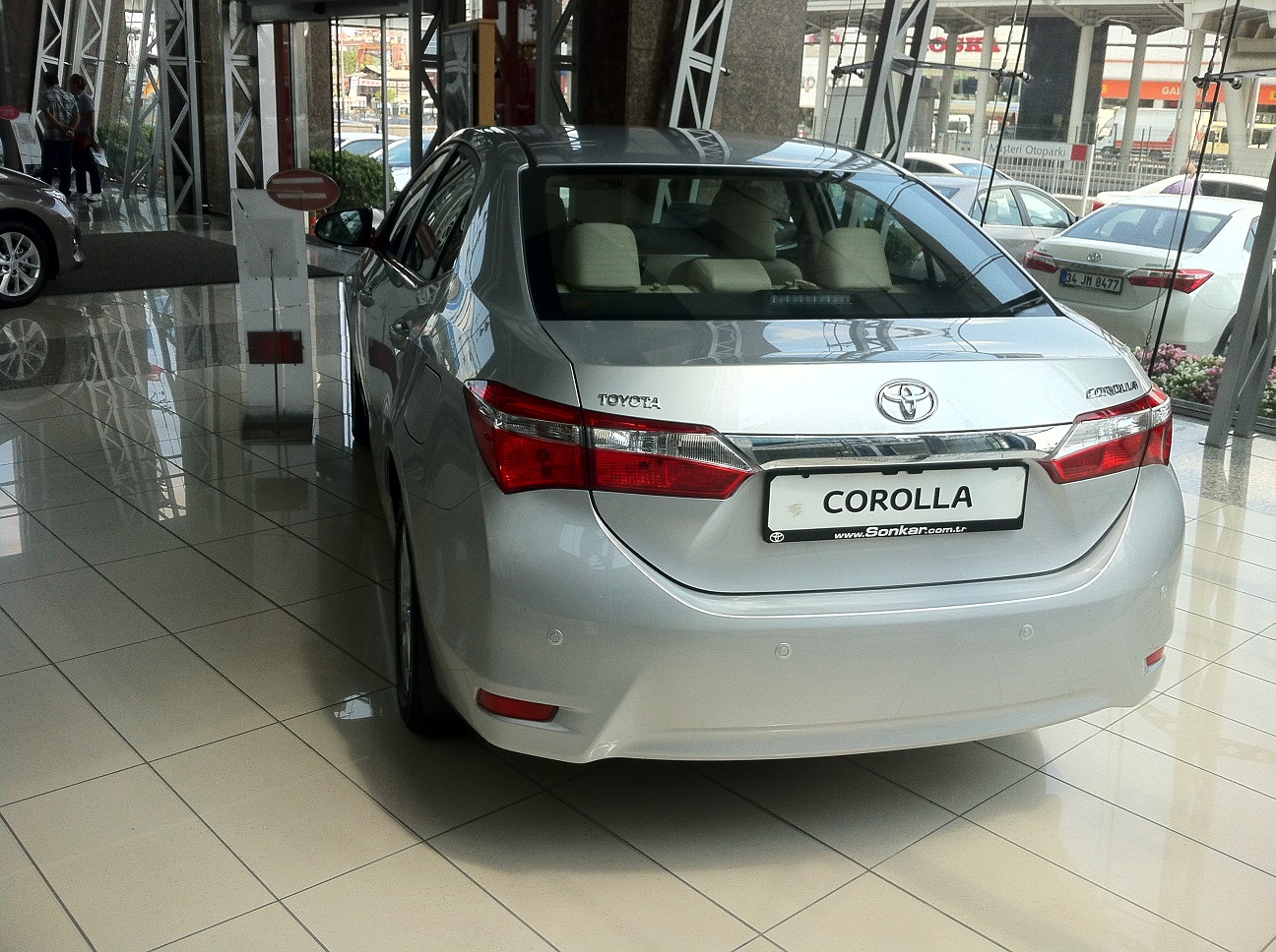  Yeni Corolla, 1.4 d4d MMT ve 1.6 Multidrive s: Test Sürüşü, İncelemesi ve Karşılaştırması.