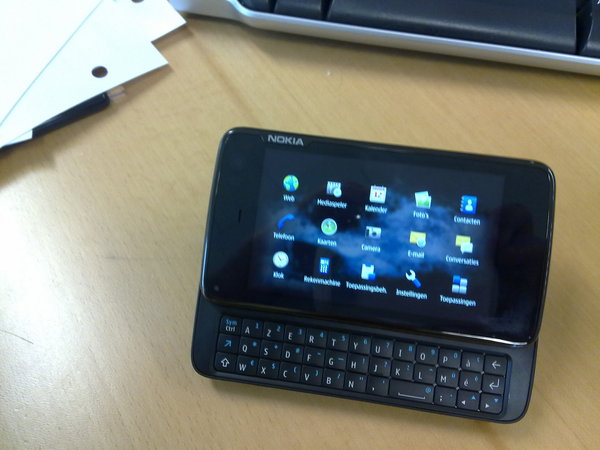  ===> Nokia N900 | Maemo5 - 3.5' 800x480px - 5MP - 32GB - 256 RAM <===