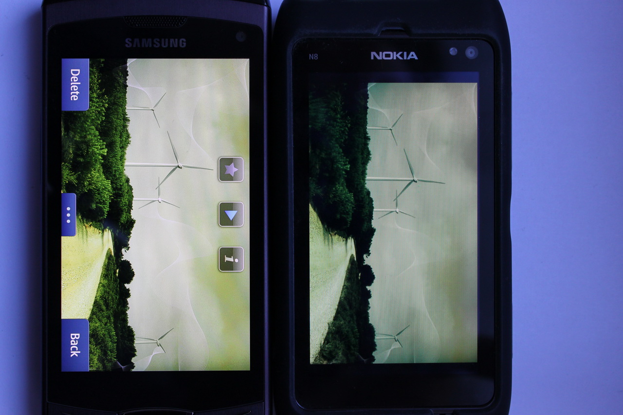  Samsung Super Clear LCD TFT ve Super AMOLED KArşılaştırması ( N8, Galaxy S, Wave 1 Wave 2'ye Karşı )