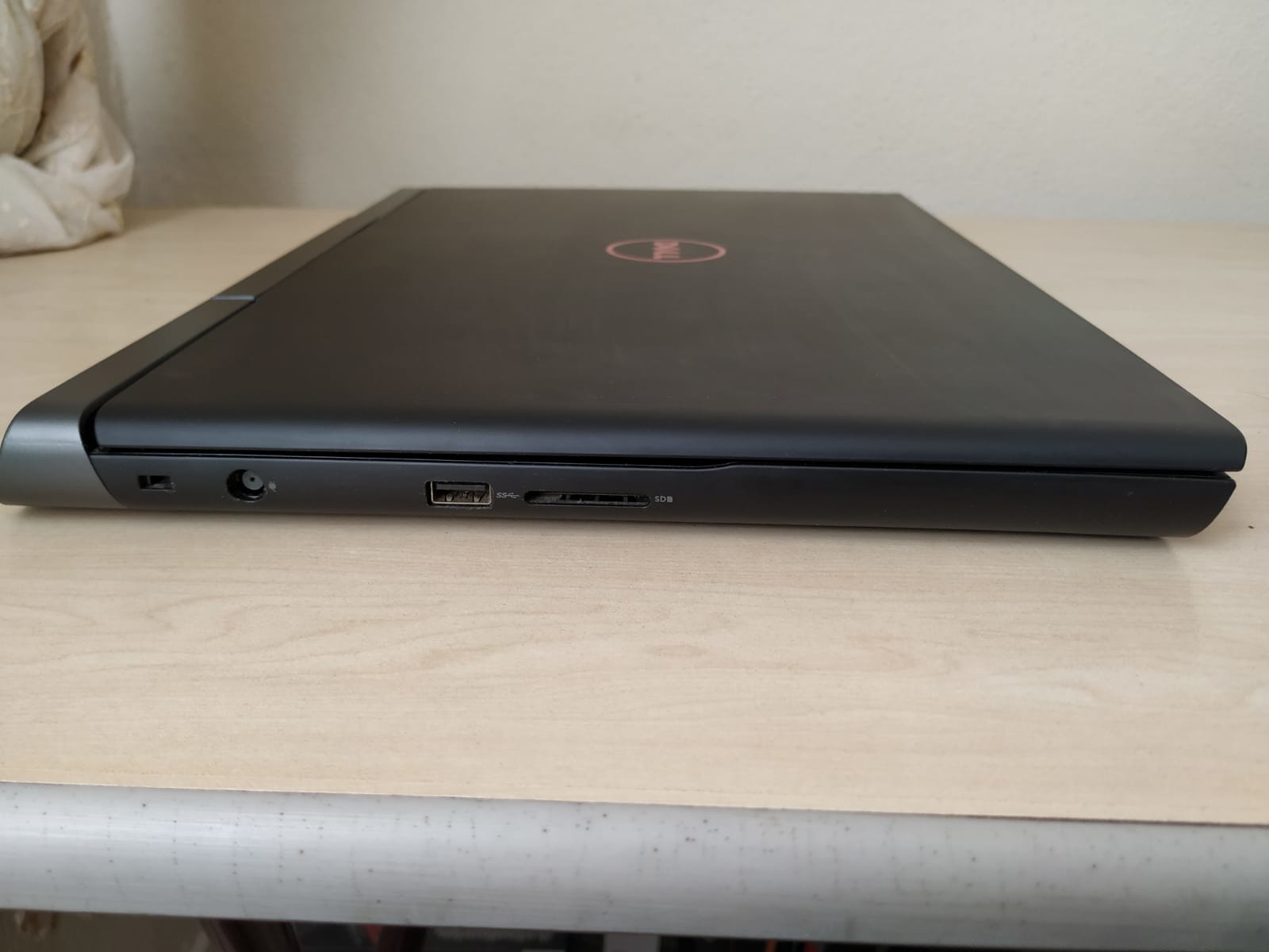 DELL 7567 - i5/8gb/GTX1050