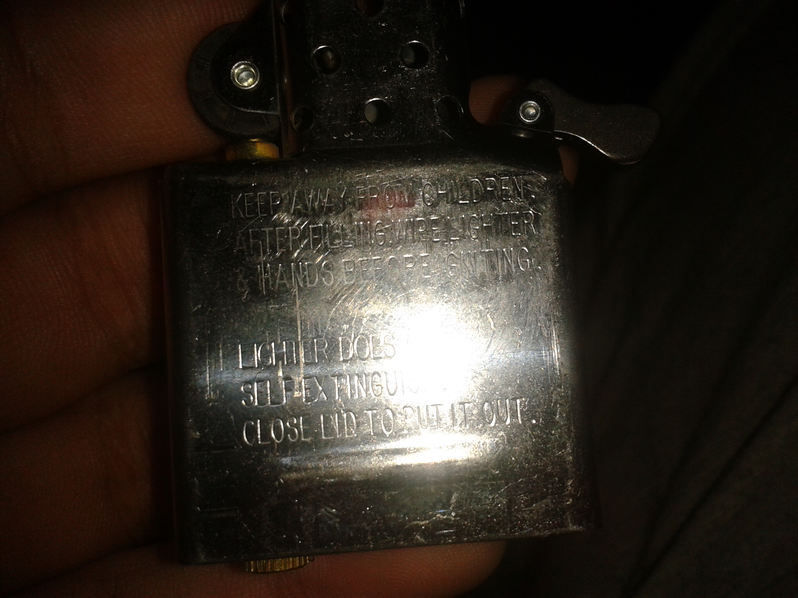  Zippo çakmak aldım orjinalmi