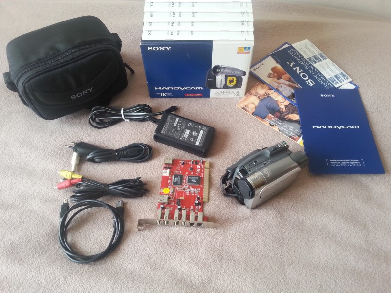  Sony DCR-HC23E Handycam + Çanta + Firewire Card
