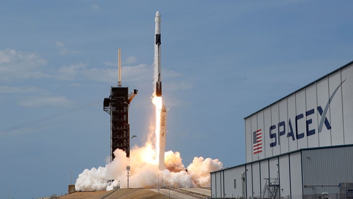 NASA, SpaceX ile olan ortaklığını büyütüyor
