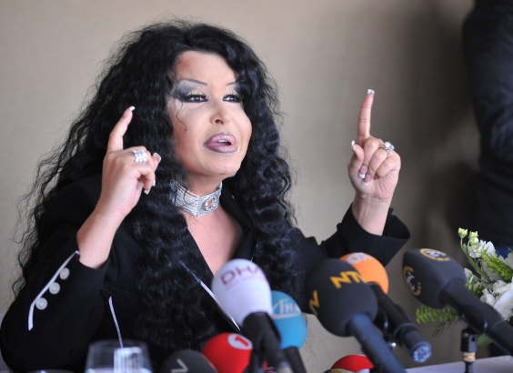  Bülent Ersoy ve Sevgilisi Berk Yılmaz
