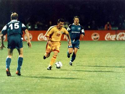 Herşeyiyle 'GHEORGHE HAGI 10' [ Resim + Video ]