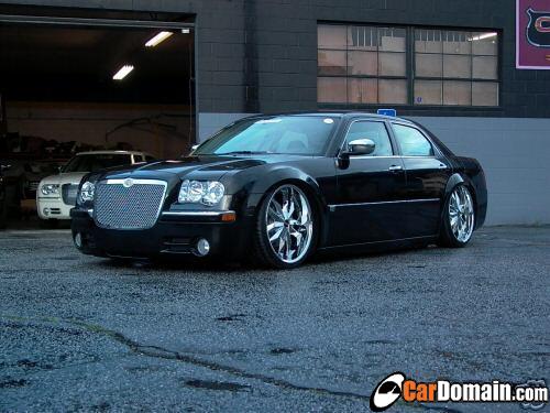  CHRYSLER 300C 3.0CRD mi?MERCEDES E320 CDİ mi?