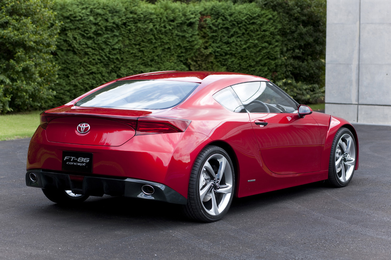  Toyota'dan Yeni Bir Model... GT 86