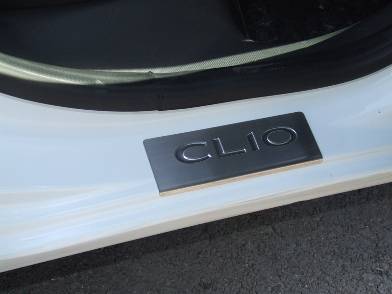  Yeni Clio Sport Tourer Joy 1.2 16v 75 bg ALINDI   !!!!!!