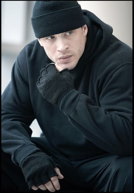 Sinema tarihinde gelmiş geçmiş en karizma rol sizce hangi aktöre ait?