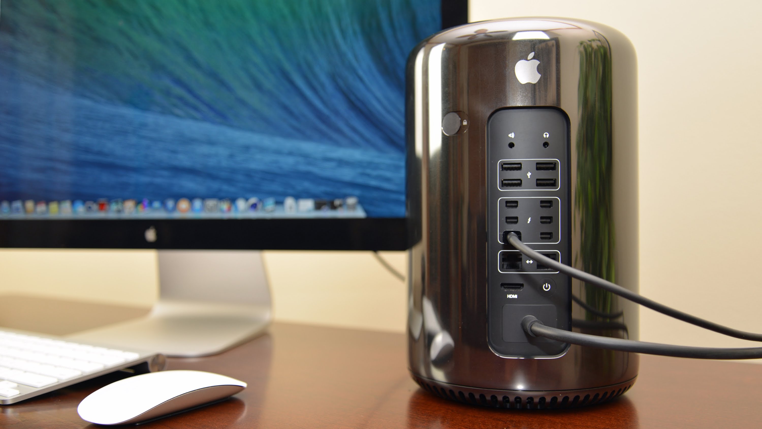 Mac Pro kullananlar deneyimlerinizi paylaşır mısınız?