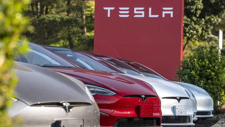 Tesla, 2025'te yeni elektrikli araçlar üretmeyi planlıyor