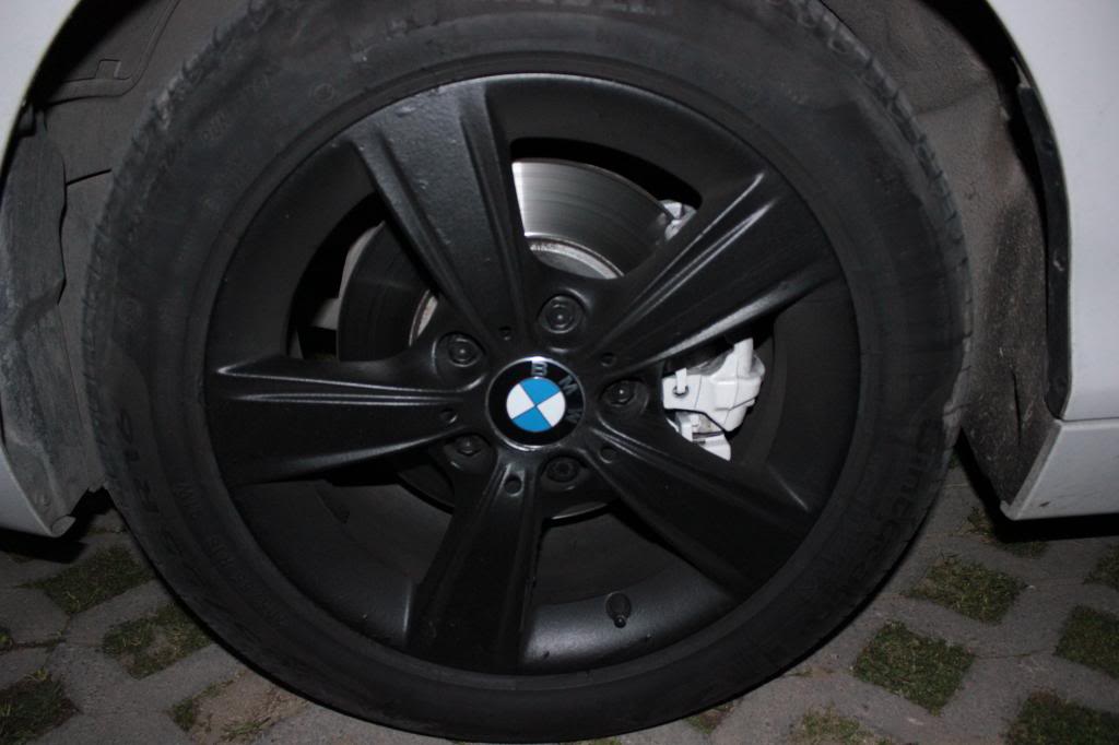  BMW 1,18i F20 Plasti dip 34 UY 0079