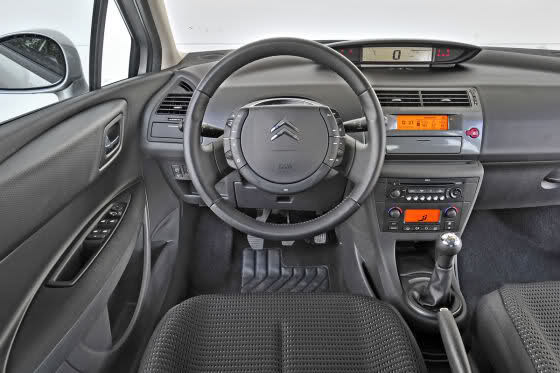 Ситроен панель управления. Панель Ситроен с4 2007. Citroen c4 2008 торпеда.