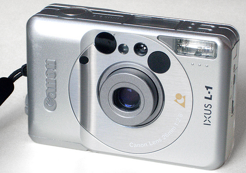  Canon Ixus L-1 (APS) Analog Fotoğraf Makinası