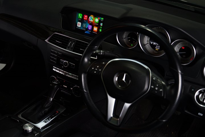 Mercedes, Apple CarPlay yerine kendi sistemini kullanacak