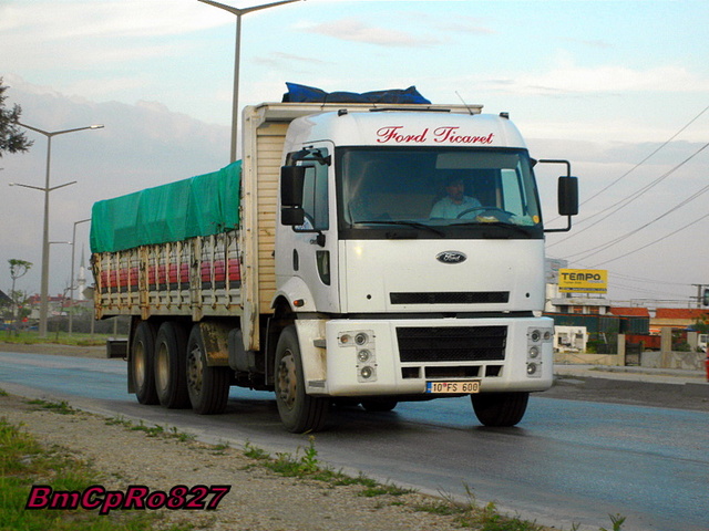>>  13 YAŞINDA !