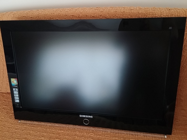  Samsung LE-32n71b