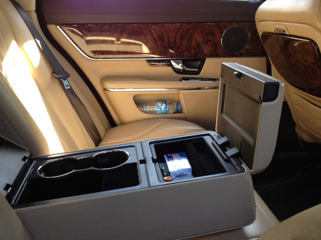  2012 Jaguar XJ/L incelemem, fotolar.