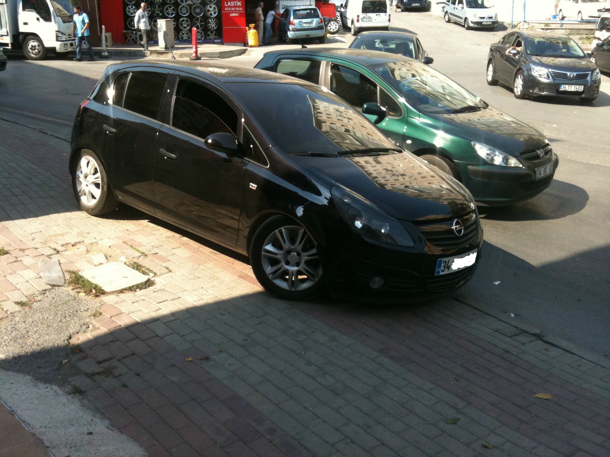  'Corsa' Şasi, frenler, jant ve lastik