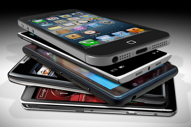 2013'de akıllı telefon satışları 950 milyona ulaşacak, HTC'yi ise zor günler bekliyor
