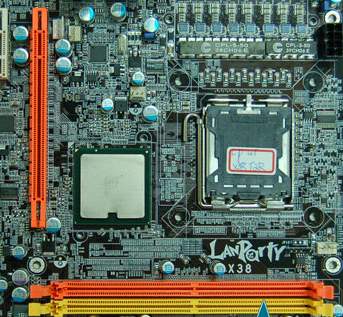  ## Intel X38 Yonga Seti İle Overclock Desteğini Arttırıyor ##
