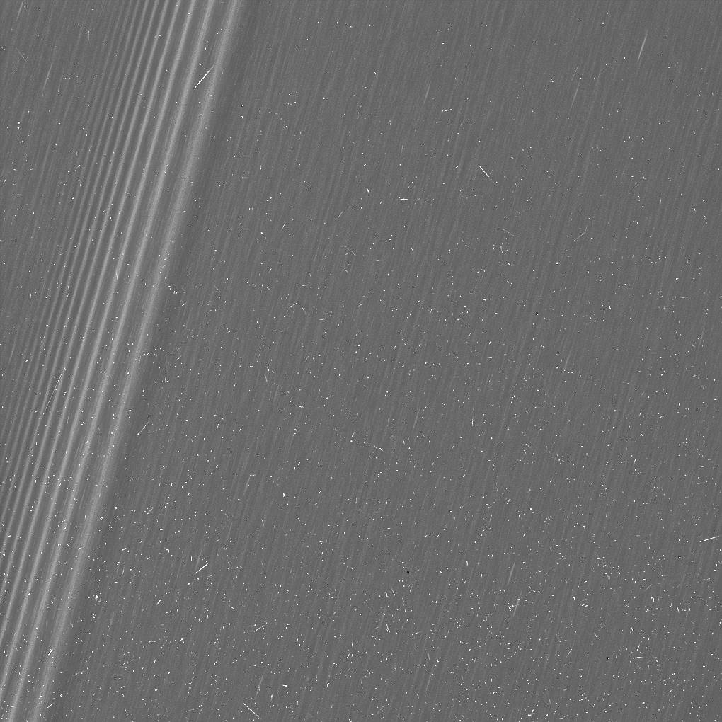 Cassini uzay aracından nefes kesen Satürn fotoğrafları