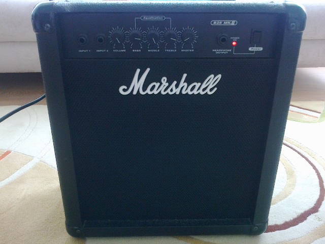  [SATILIK] Marshall B25 MK-2 Bas Gitar Amfisi 180 TL